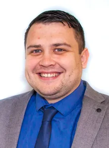 Steven-Fisher-220-300